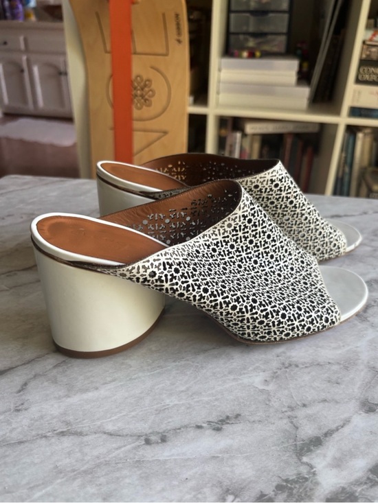 Robert Clergerie Shoes - CLERGERIE PARIS White Perforated Patterned Leather Open-Toe Mule Heels size 37
